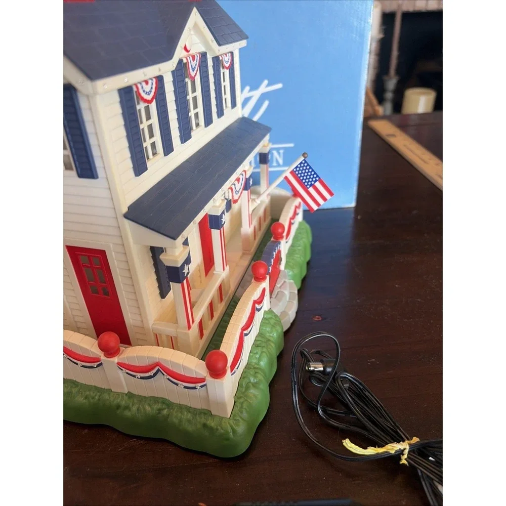 Avon Patriotic Lighted Fiber Optic House 4th Of July Fireworks 2003 With Box E6